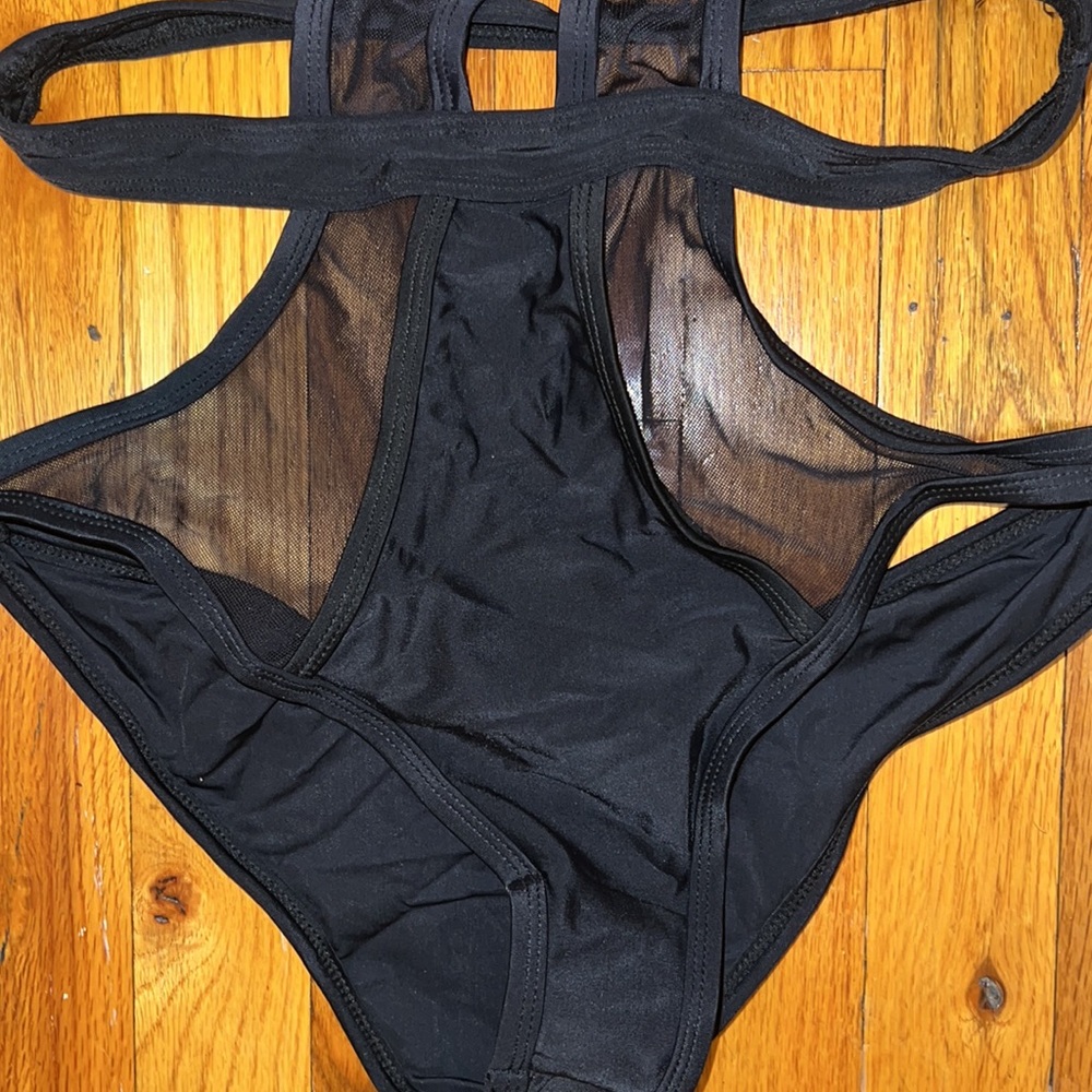 Matte bathing suit - Picture 3 of 4